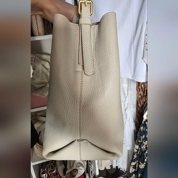 Oroton Margot ivory hobo bag - Picture 4 of 16